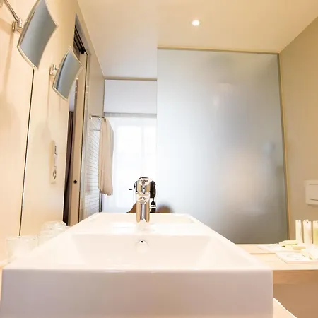 Des Voyageurs Boutique Hotel Лозана